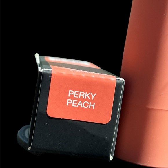 Huda Beauty Cheeky Tint - Picture 14 of 16